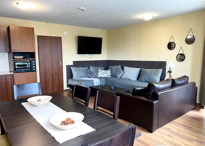 Apartment Slope Nest